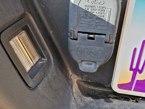 Used 2017 Ford F150 XL w/ Equipment Group 101A Mid image 16