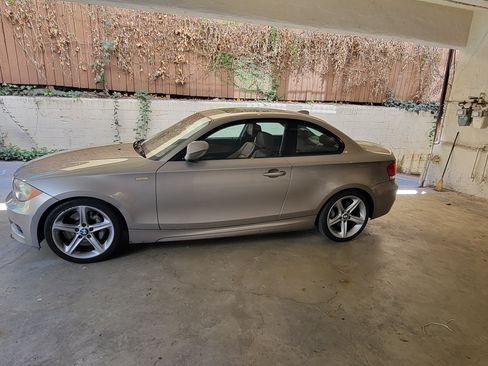 Used 2011 BMW 135i Coupe image 4