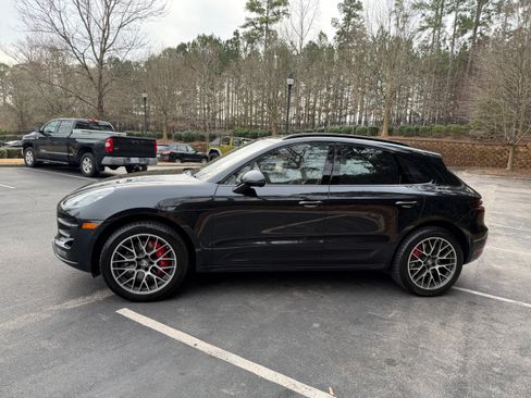 Used 2017 Porsche Macan Turbo AWD/4WD image 2