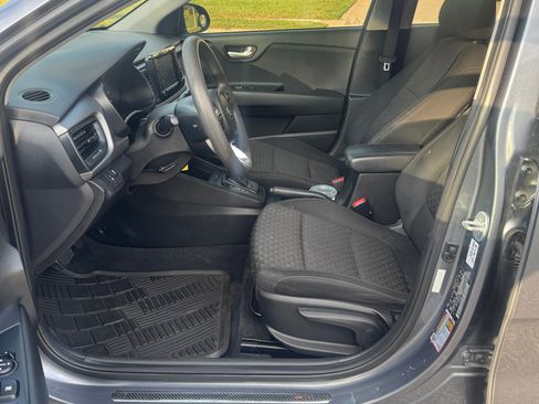 Used 2019 Kia Rio S image 8