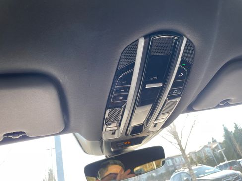 Used 2020 Porsche Cayenne image 10