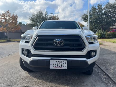 Used 2023 Toyota Tacoma SR5 image 5