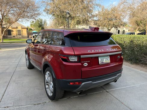 Used 2016 Land Rover Range Rover Evoque HSE image 4