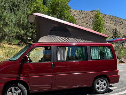 Used 2002 Volkswagen Eurovan MV image 1