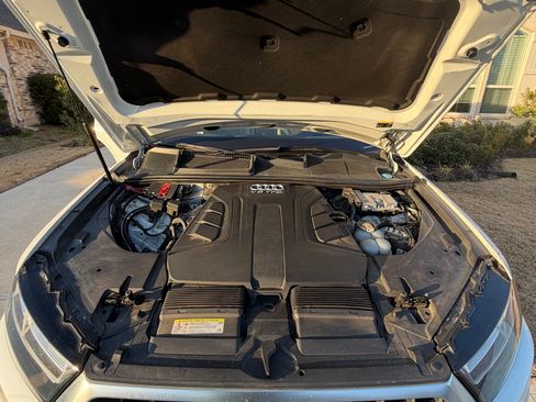 Used 2018 Audi Q7 3.0T Prestige image 12