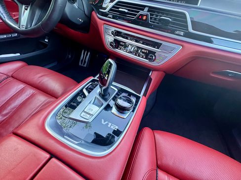 Used 2017 BMW M760i xDrive image 15