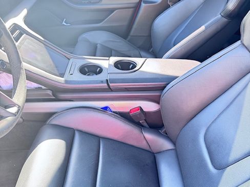 Used 2023 Porsche Taycan GTS image 13