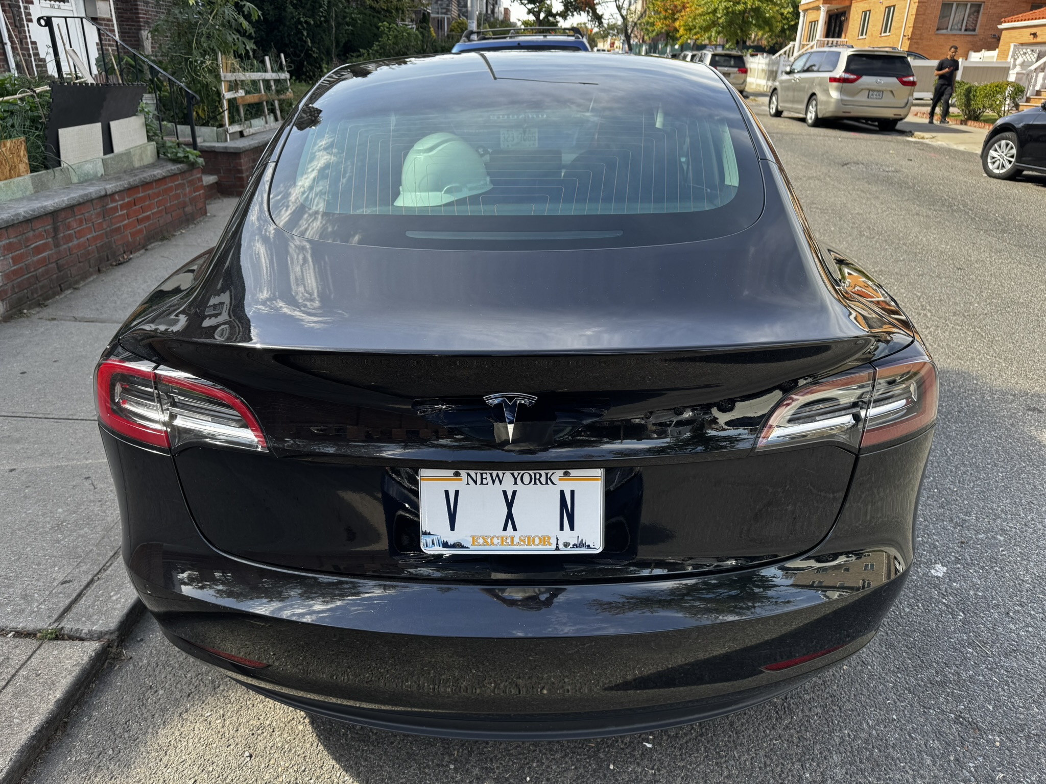 Used 2018 Tesla Model 3 Long Range RWD image 10