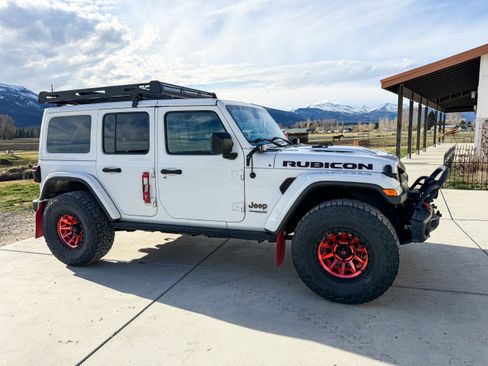 Used 2019 Jeep Wrangler Unlimited Rubicon w/ Advanced Safety Group image 5