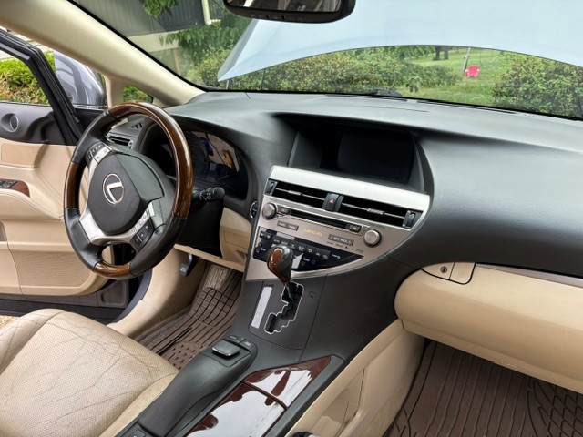Used 2013 Lexus RX 450h AWD w/ Navigation Pkg image 16