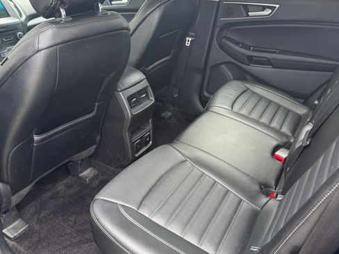 Used 2016 Ford Edge SEL w/ Equipment Group 201A AWD/4WD image 11