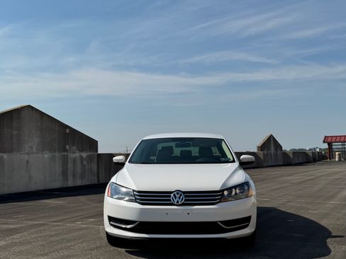 Used 2014 Volkswagen Passat 1.8T Wolfsburg Edition FWD image 2