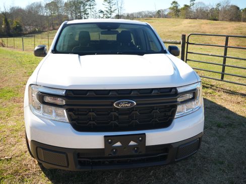 Used 2024 Ford Maverick XL image 4