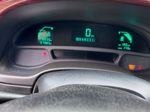 Used 2004 Cadillac De Ville Sedan w/ Equipment Group image 8