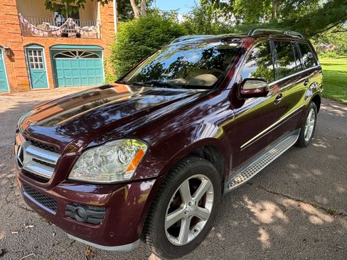 Used 2009 Mercedes-Benz GL 450 4MATIC image 4