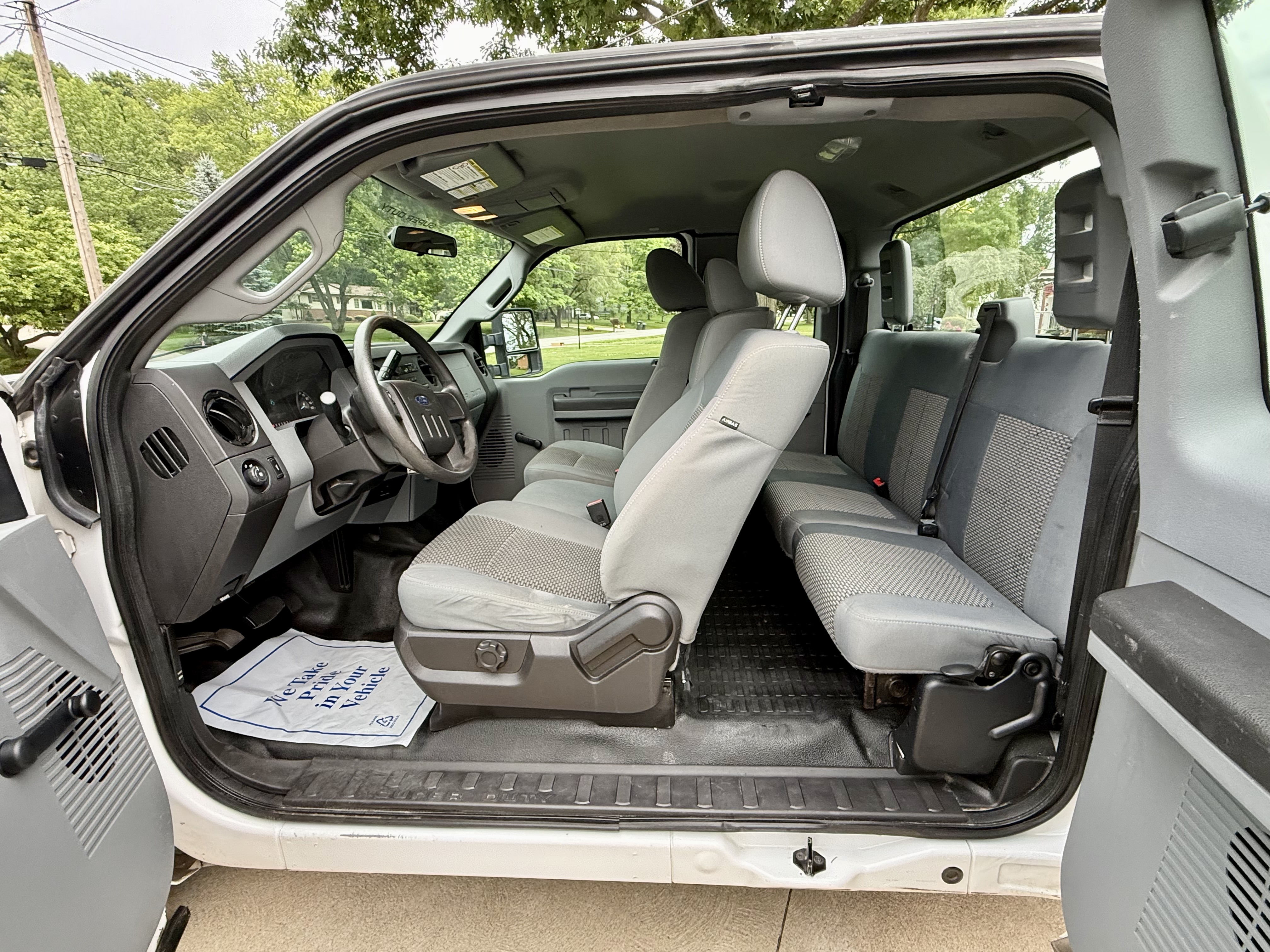 Used 2015 Ford F250 XL w/ FX4 Off-Road Package AWD/4WD image 6