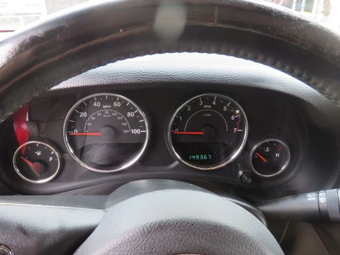 Used 2014 Jeep Wrangler Unlimited Sport w/ Quick Order Package 23S AWD/4WD image 13