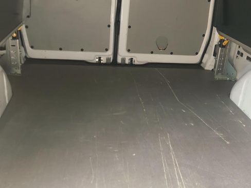 Used 2023 Mercedes-Benz Metris image 12