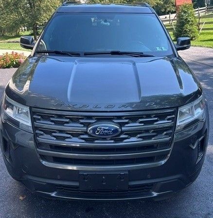 Used 2018 Ford Explorer XLT w/ Equipment Group 202A AWD/4WD image 6