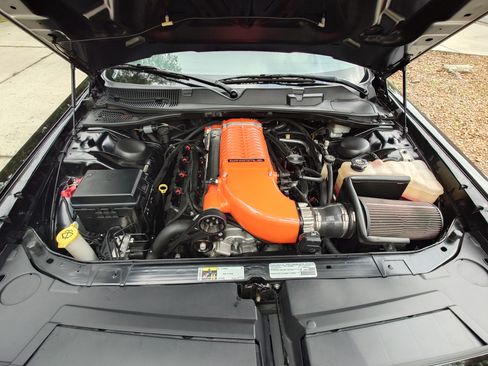 Used 2014 Dodge Challenger R/T image 5