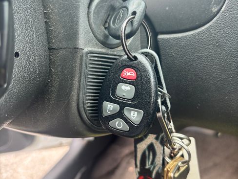 Used 2015 Chevrolet Impala LT w/ LT Sunroof Package FWD image 13