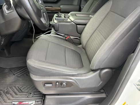 Used 2022 Chevrolet Silverado 1500 RST image 9