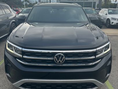 Used 2020 Volkswagen Atlas Cross Sport SE w/ Panoramic Sunroof Package