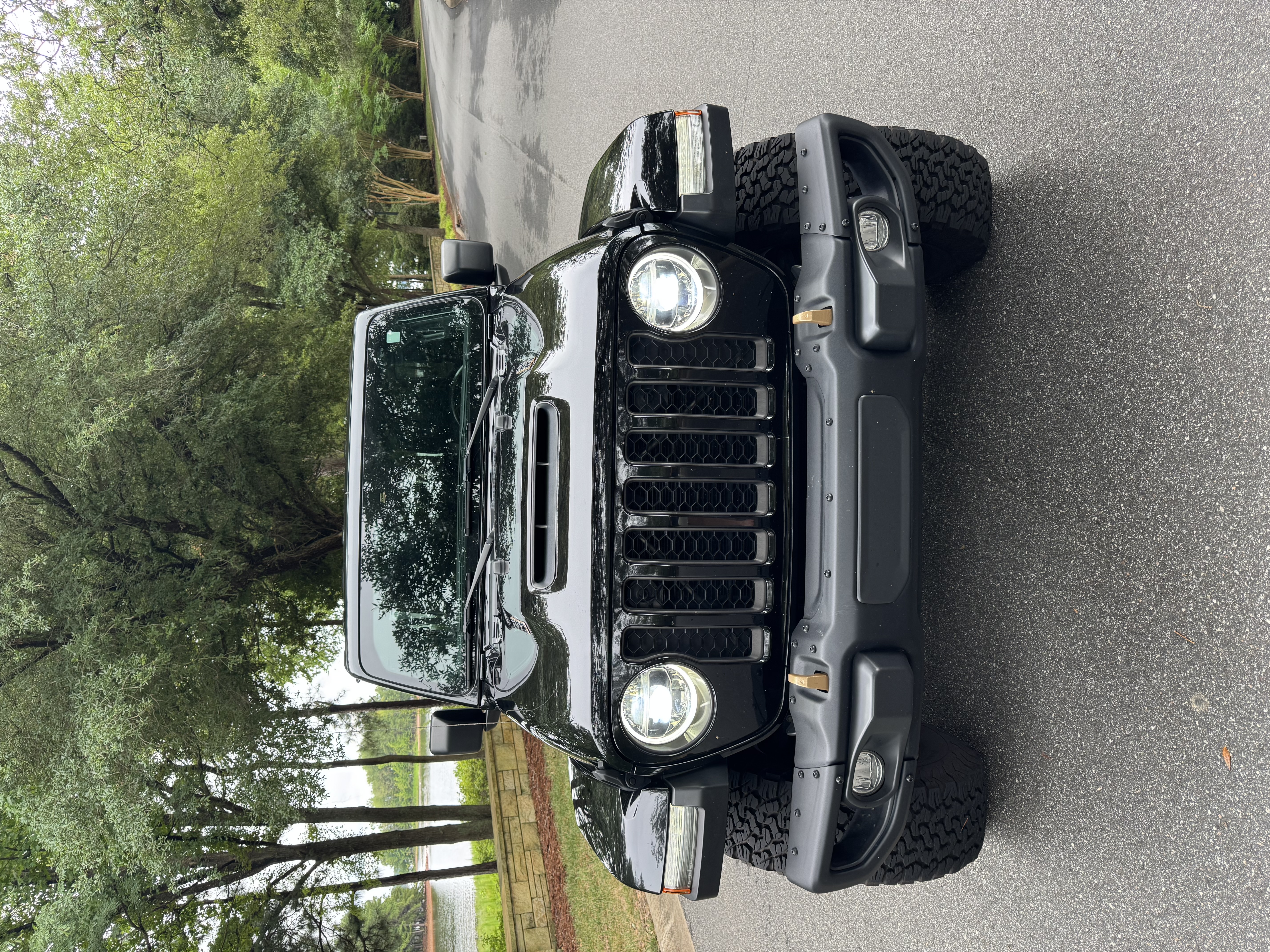 Used 2021 Jeep Wrangler Unlimited Rubicon 392 AWD/4WD image 10