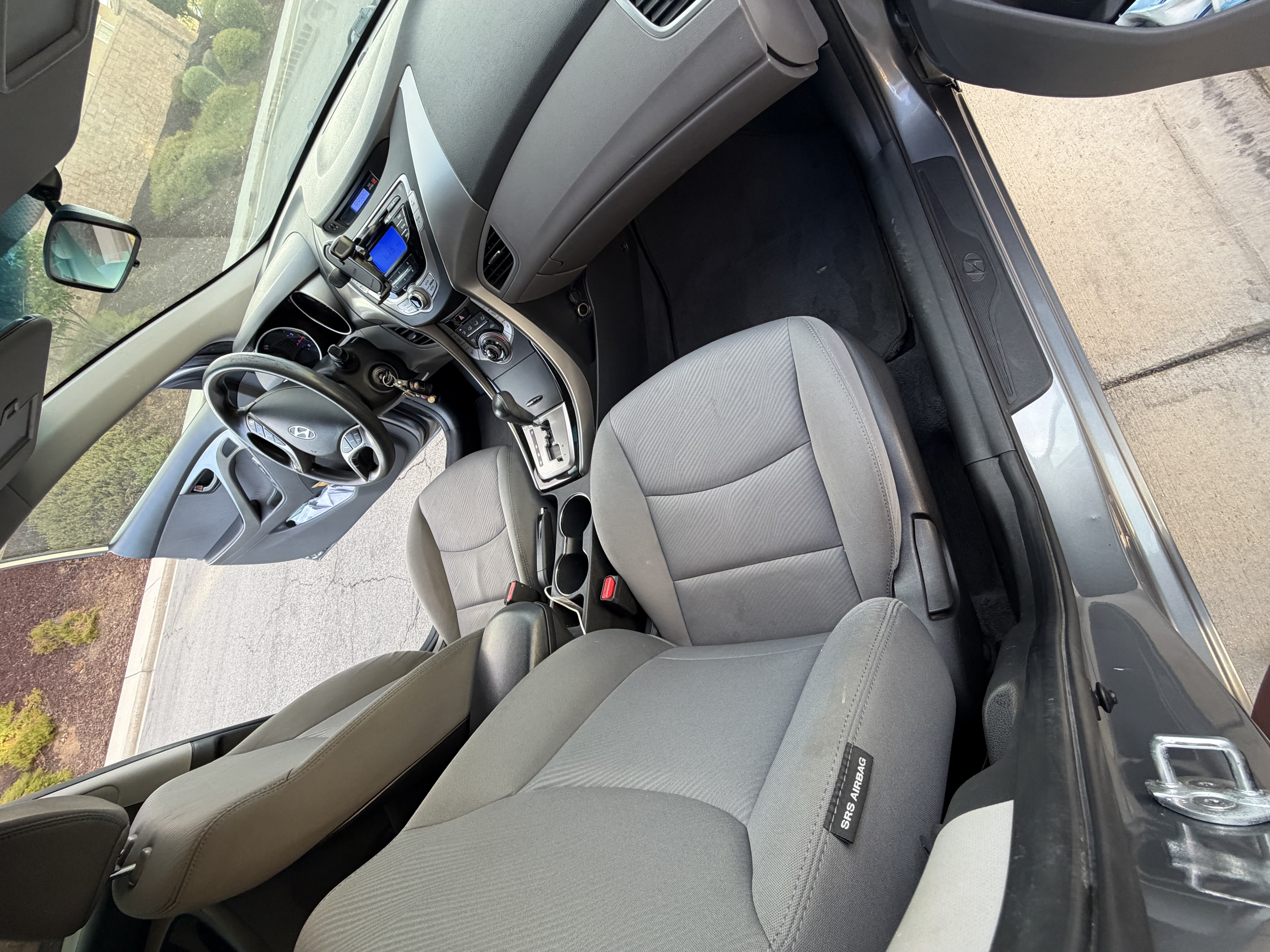 Used 2013 Hyundai Elantra GLS w/ Preferred Pkg FWD image 4
