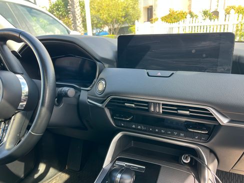 Used 2025 MAZDA CX-90 Plug-In Hybrid w/Premium Sport image 9