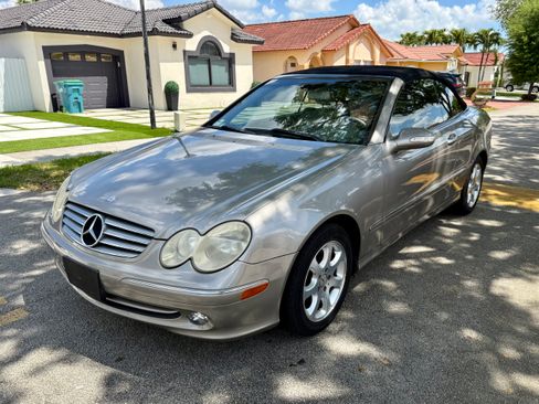 Used 2004 Mercedes-Benz CLK 320 Cabriolet image 1