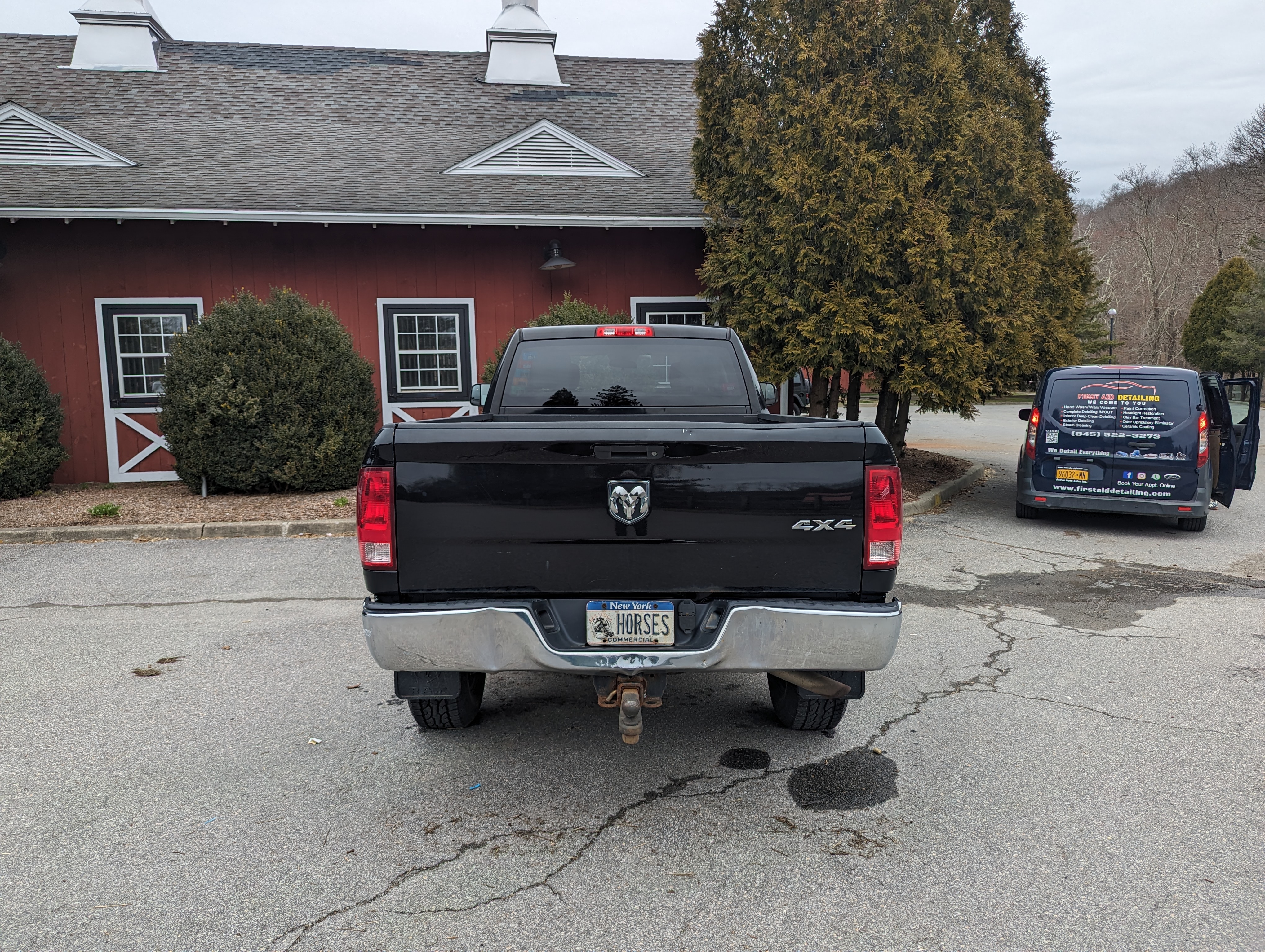 Used 2014 RAM 2500 Tradesman w/ Chrome Appearance Group AWD/4WD image 5