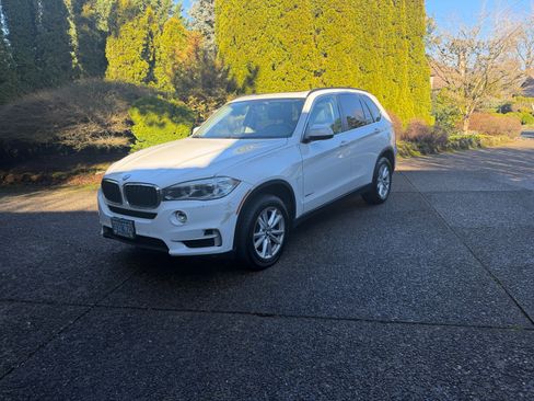 Used 2014 BMW X5 xDrive35i image 2