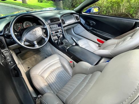 Used 2003 Chevrolet Corvette Convertible w/ Preferred Equipment Group1 image 13