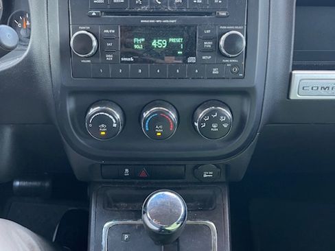 Used 2014 Jeep Compass Sport w/ Power Value Group image 2