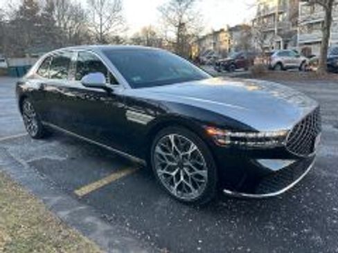 Used 2023 Genesis G90 3.5T image 5