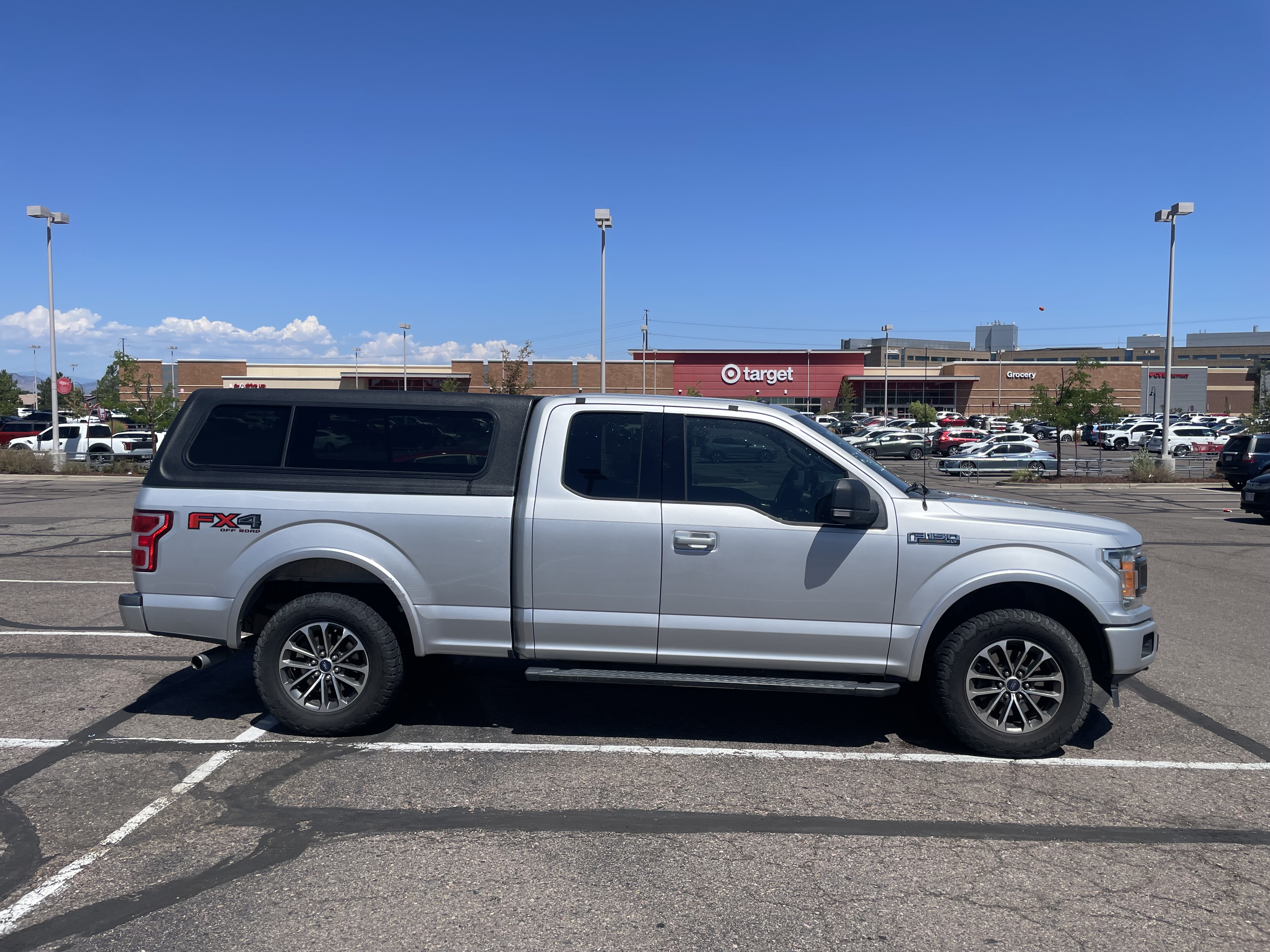 Used 2018 Ford F150 XLT w/ Equipment Group 302A Luxury AWD/4WD image 5