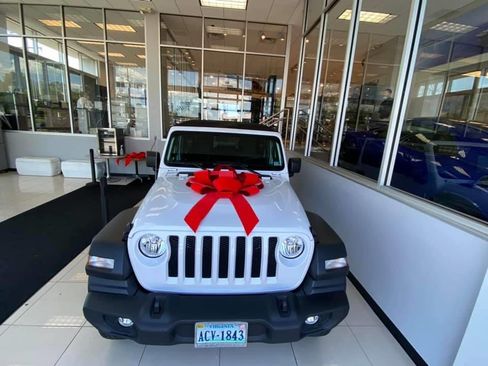 Used 2020 Jeep Wrangler Unlimited Sport S image 5