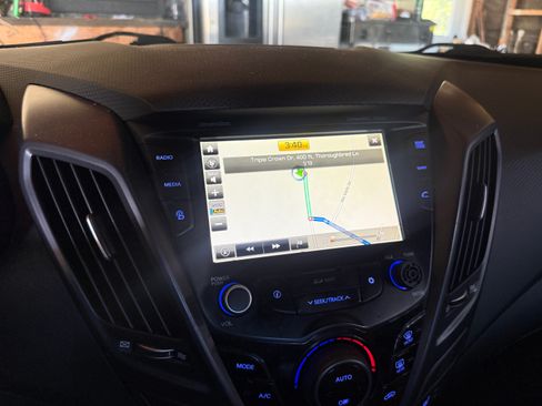 Used 2016 Hyundai Veloster Turbo w/ Option Group 04 image 15