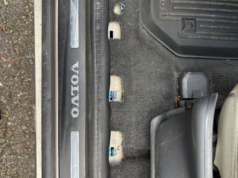 Used 2016 Volvo XC60 T5 Premier w/ Proximity Package image 25