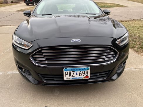 Used 2016 Ford Fusion SE w/ Equipment Group 201A image 8