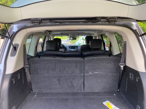 Used 2018 Nissan Armada SL w/ Premium Package AWD/4WD image 6