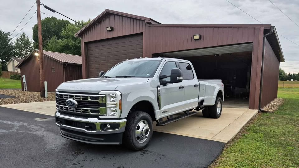 Used 2025 Ford F350 XLT w/ 360-Degree Camera Package AWD/4WD image 5