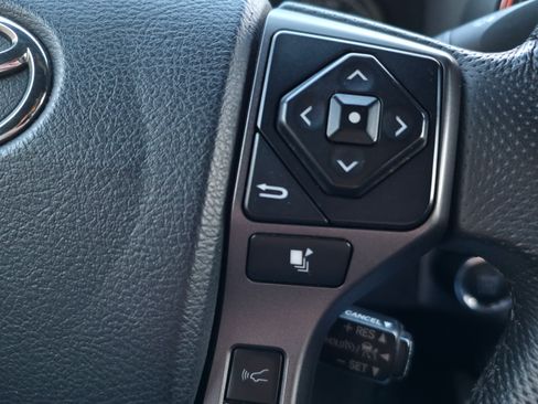 Used 2020 Toyota Tacoma TRD Off-Road image 26