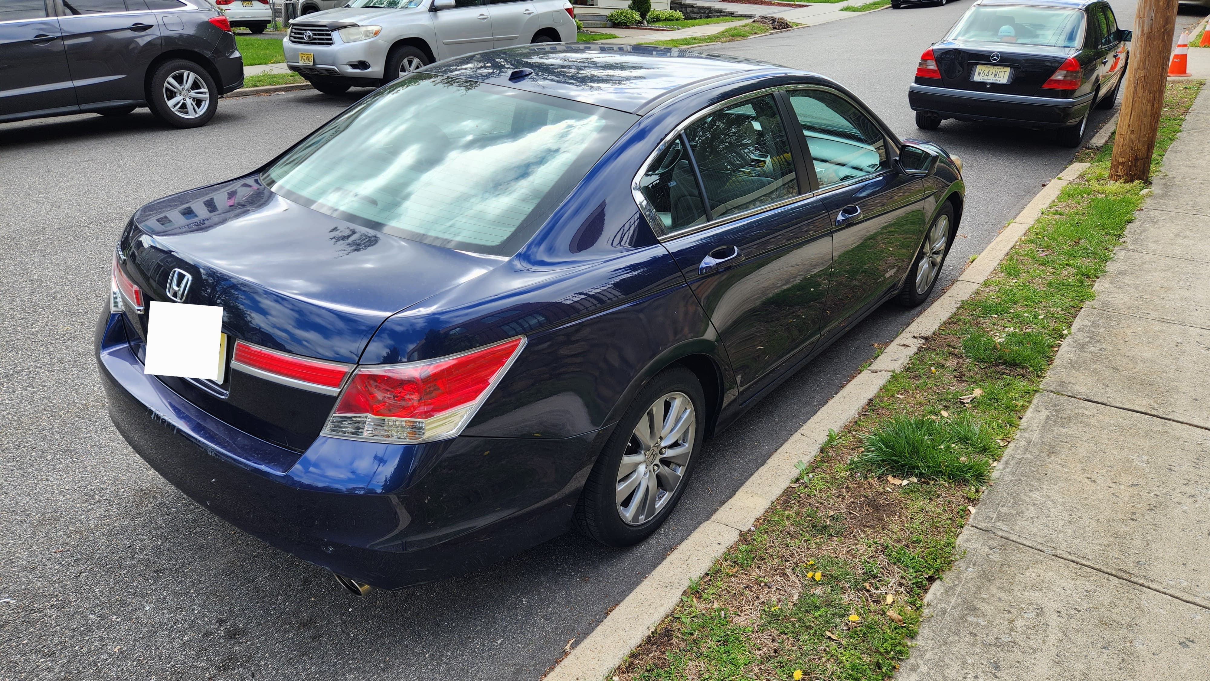 Used 2012 Honda Accord EX-L image 6