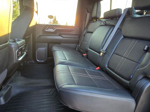 Used 2024 Chevrolet Silverado 3500 High Country w/ High Country Premium Package image 11