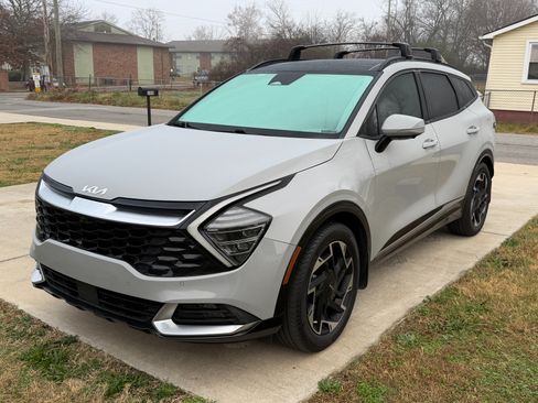 Used 2024 Kia Sportage SX image 1