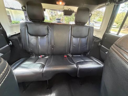 Used 2016 Jeep Wrangler Unlimited Sahara w/ Max Tow Package image 18