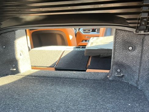 Used 2022 BMW M440i Convertible image 10