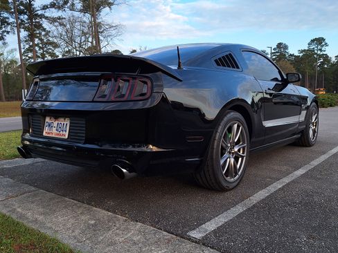 Used 2013 Ford Mustang GT Premium w/ Electronics Pkg image 9